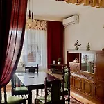 Хостел Small Hill *