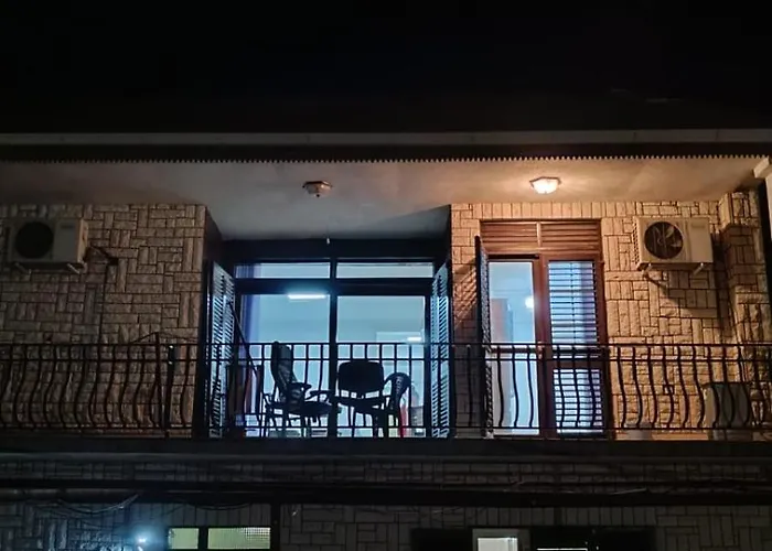 Хостел Small Hill